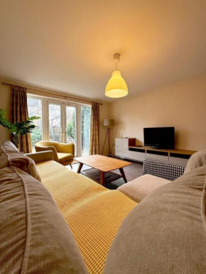 The Leeds Retreat - 4 Bedroom Townhouse